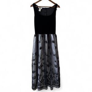 Patra 10 Black Velvet Silver Organza Floral Maxi Gown NWT Formal Evening Dress